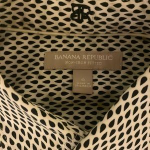 Banana Republic non-iron fitted women’s dress shirt